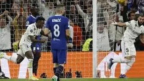 郑钦文挺进WTA总决赛四强，央视新闻客户端报道保利尼对决