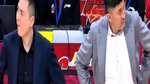 泰山蓉城对决：韩教练对决焦点，泰山三战蓉城以防守反击告捷