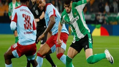 多纳鲁马荣膺欧洲杯最佳球员称号